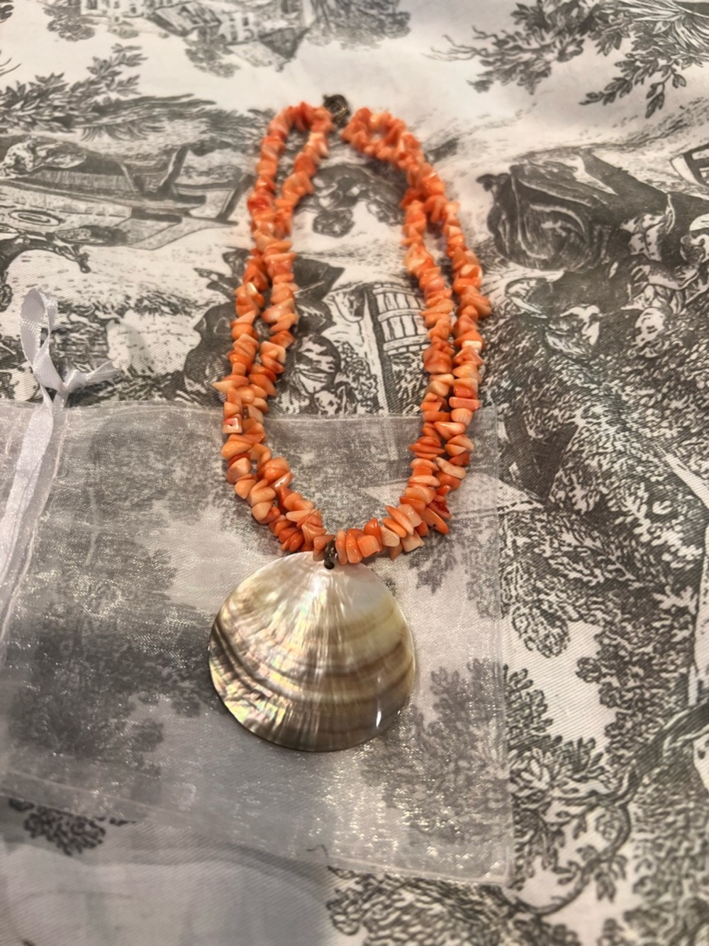 Vintage Orange Coral Chip Necklace with Shell Pendant